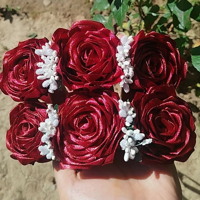 mahroon gujry with white stemin