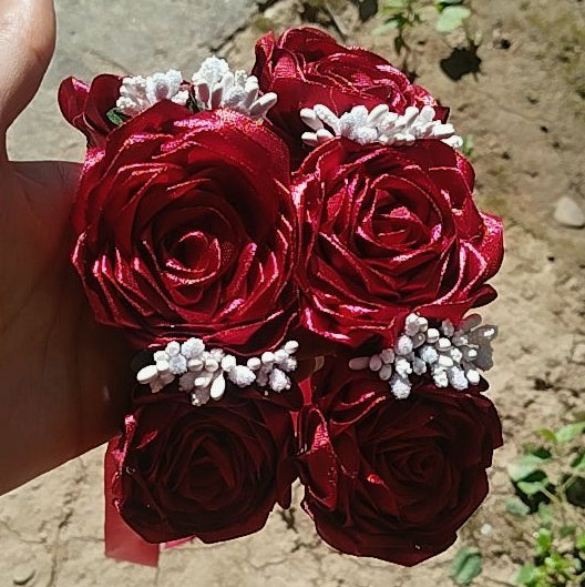mahroon gujry with white stemin