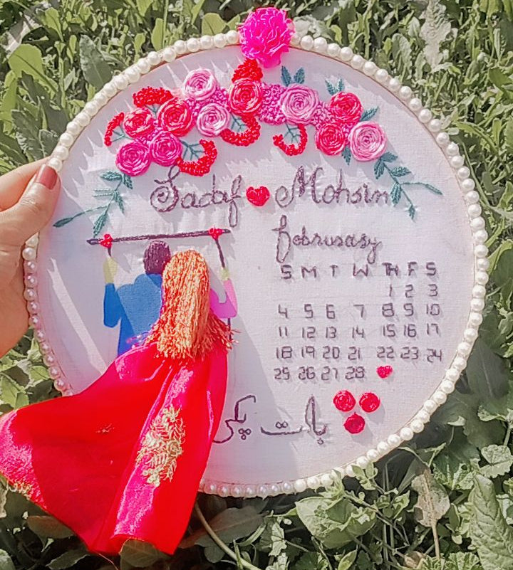 Engagment hoop