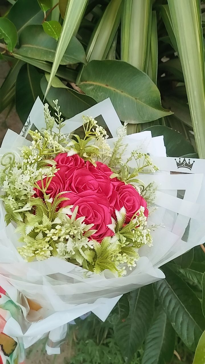 artifical fllower bouqe