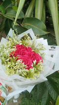 artifical fllower bouqe