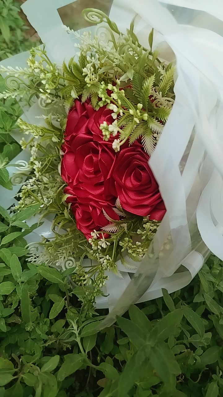 artifical fllower bouqe